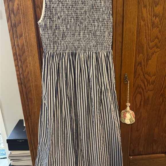 Hill House Navy and White Textured Dress - Picture 2 of 8